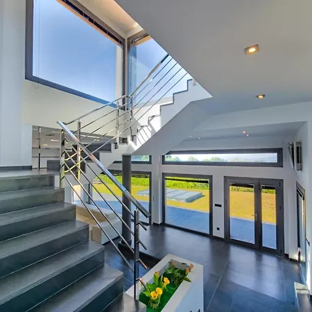 A Varela Chalet *