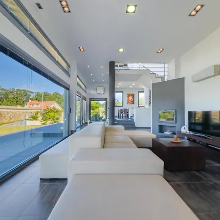 Chalet A Varela